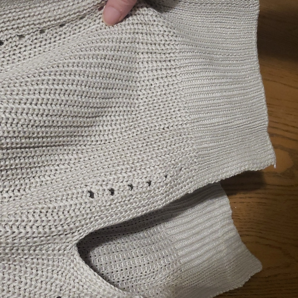 🔥New boutique beige cable knit cardigan - Picture 15 of 16